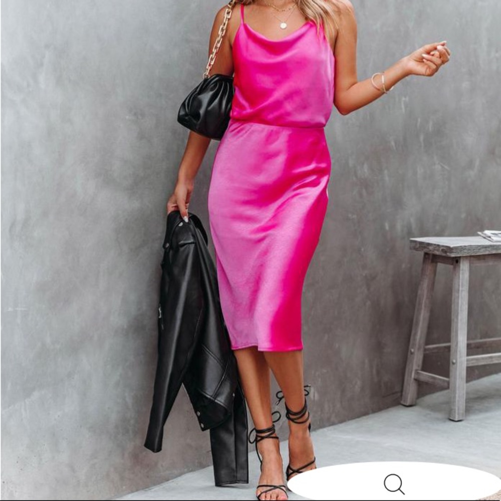NWT VICI Fuchsia Satin Skirt